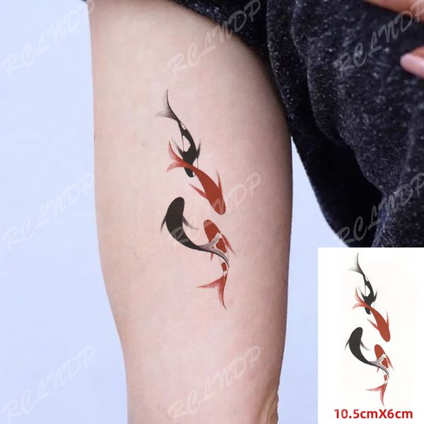 Autoadesivo del tatuaggio temporaneo impermeabile Carpa di pesce rosso nero Trasferimento di acqua animale Tatto finto Flash Tatoo per bambini Donna Uomo