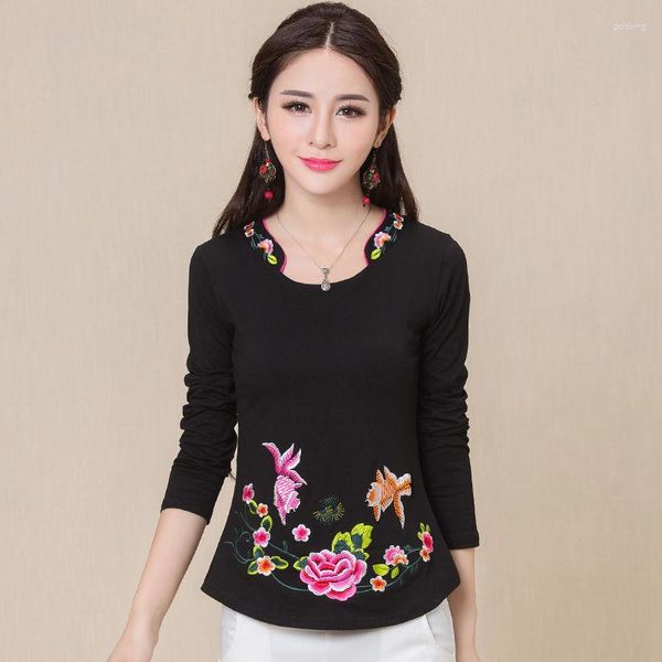 Abbigliamento etnico 2023 T-shirt a maniche lunghe ricamata da donna in stile nazionale cinese Camicetta di cotone con leggings quotidiani dimagranti