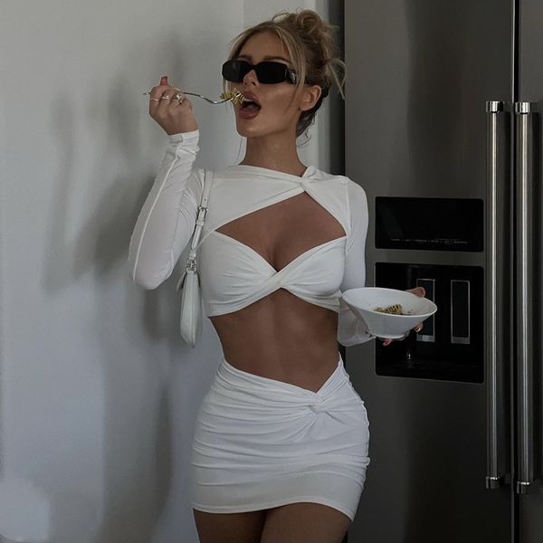 Due pezzi Dres Abiti Sexy Streetwear Pezzi Set Completo gonna Nero Bianco Night Club Manica lunga Scava fuori Crop Top Abbigliamento festival 230718