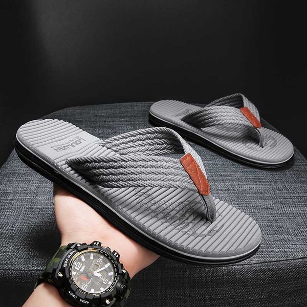 Hausschuhe Neuer Trend Herren-Flip-Flops, verschleißfeste Gummisohle, Sommer-Strand-Hausschuhe, Zuhause, Outdoor, rutschfest, lässig, große Herren-Sandalen, L230718