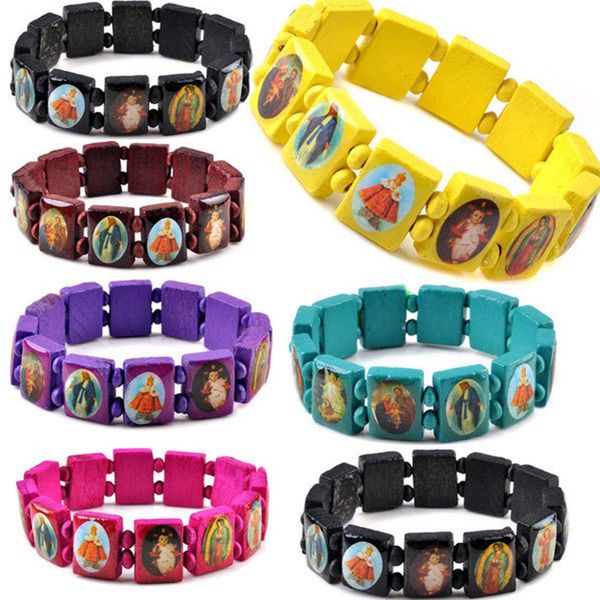 Bangle Atacado 16 Pçs / Lote Multicolor Jesus Pulseiras De Madeira Mulheres Homens Coloridos De Madeira Santos Rosário Religioso Para Amigos Presente 230717