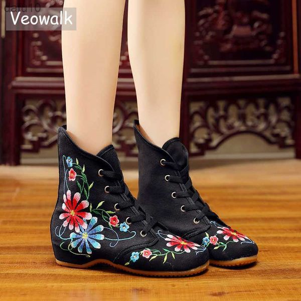 Veowalk Retro Frauen bestickte Baumwolle Lace-up kurze flache Stiefel Herbst Damen Casual chinesische Stickerei Schuhe Komfort Booties L230704