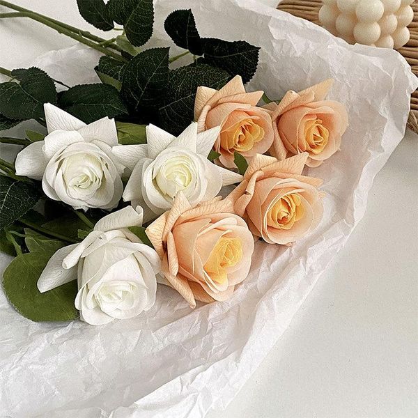 Fiori decorativi 10 pezzi Sensazione idratante Rose Fake Real Touch Articiail Latex Decor Home Party Bouquet da sposa floreale