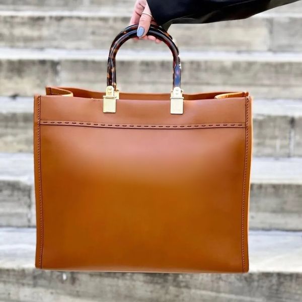 borsa da uomo estiva all'aperto Cross Body luxurys Designer Totes Borsa a spalla moda Borse per la spesa di alta qualità Manico superiore Borse da fine settimana in vera pelle da donna