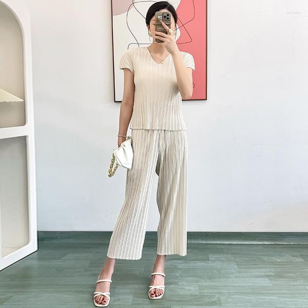 Calça feminina de duas peças Miyake Top plissado e conjunto de 2 peças cor sólida decote em V camiseta de manga curta para mulheres verão casual comprimento do tornozelo Q132