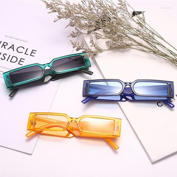 Occhiali da sole 2023 Small Square Fashion Cat Eye Modern Show Ins Fashion Personality Cool Glasses