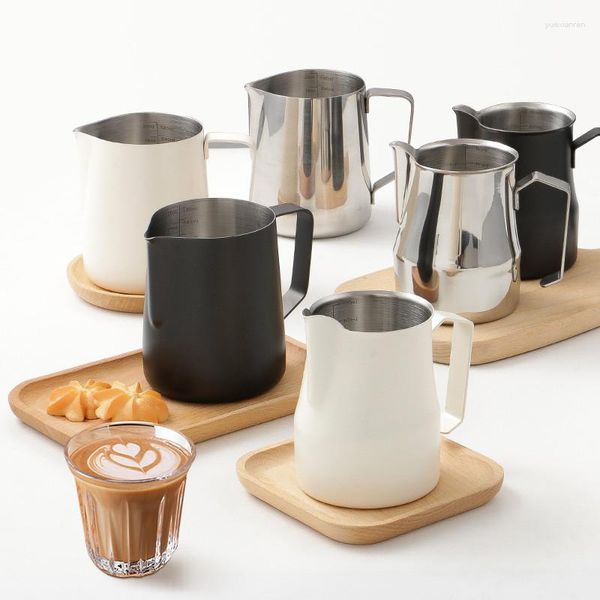 Tazze Piattini Caffè Latte Schiuma Brocca Brocca Acciaio inossidabile 304 Con scala Latte Processo di verniciatura a vapore Cucina Accessori per caffè