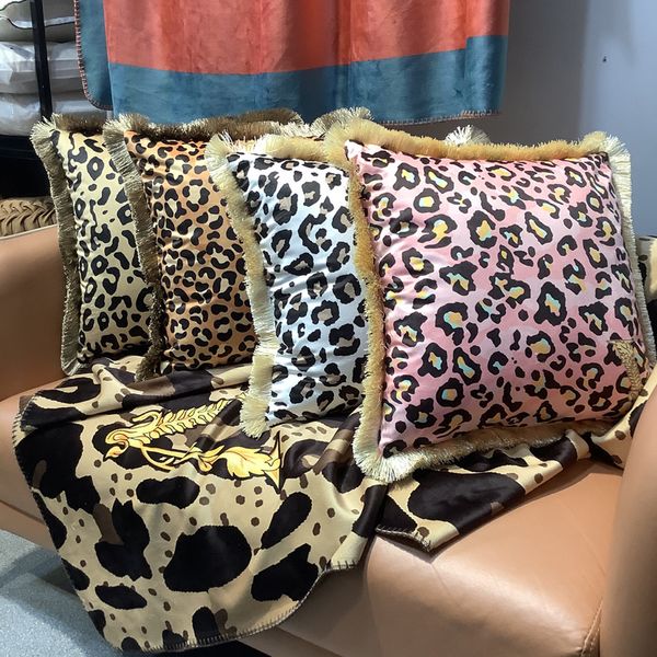 Fronha com estampa de leopardo Almofada de borla de veludo Travesseiro decorativo Almofada de luxo Almofadas de design decorativo de marca Almofadas de moda Capas de algodão Decoração de casa Travesseiros