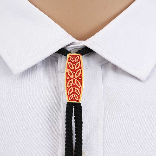 Bolo Ties Western Suede bolo cravatta a forma di cuore collare in pelle corda unisex vintage modello collare cowgirl accessori da sposa HKD230719