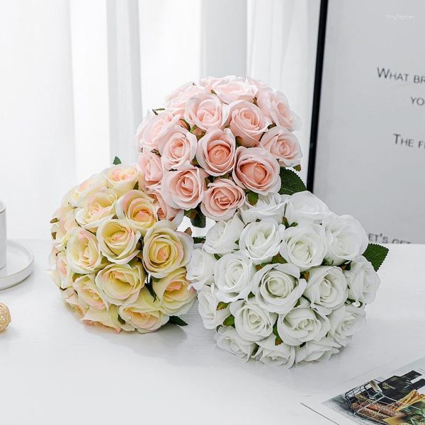 Flores decorativas 18 cabeças noiva amarrado à mão buquê de rosas de seda para decoração de mesa de casamento vasos de quarto artigos para casa flor artesanal faça você mesmo