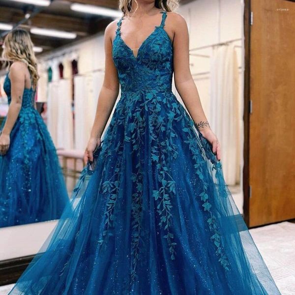 Vestidos de fiesta Vestido de noche de una línea para mujer Vestido de noche brillante con cuello en V Apliques de encaje Baile de graduación Correas de espagueti de tul Ocasión formal Dresse