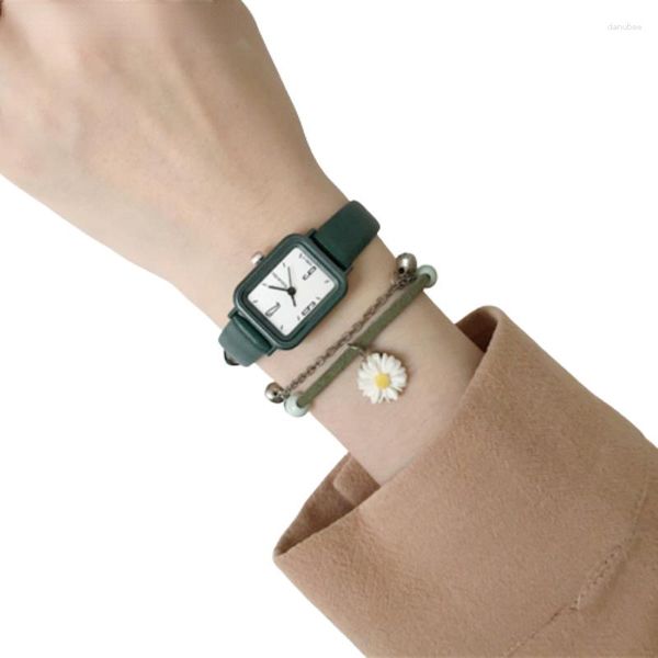 Armbanduhren Retro Square Design Damenuhr Minimalistische Damen Quarzuhren Freizeitkleid Damen Schwarze Lederuhr