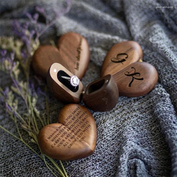 Sacchetti per gioielli Scatola per anello singolo a forma di cuore in legno Matrimonio Fidanzamento Anniversario San Valentino Imballaggio regalo Lettere incise personalizzate