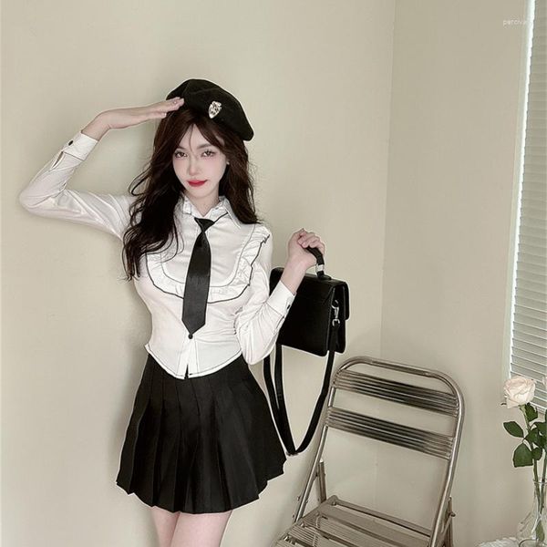 Arbeitskleider Herbst und Winter College-Stil Anzug koreanische Langarm Krawatte Rüschen weißes Hemd schwarz JK Faltenrock Mode zweiteiliges Set