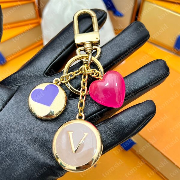 Lanyards Designer Keychain feminino Pink Heart Key Ring Luxury Keychain Letters Classic Letters Portachiavi Gold Chain Fashion Bag Charm Chain Key Chain