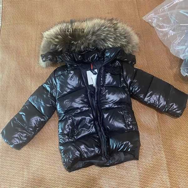 Детская детская дизайнерская одежда мода вниз детские девочки мальчики зимняя теплая куртка с длинным рукавом с капюшоном с енотой меховой переходом высококачественная одежда 18xqnn1wx
