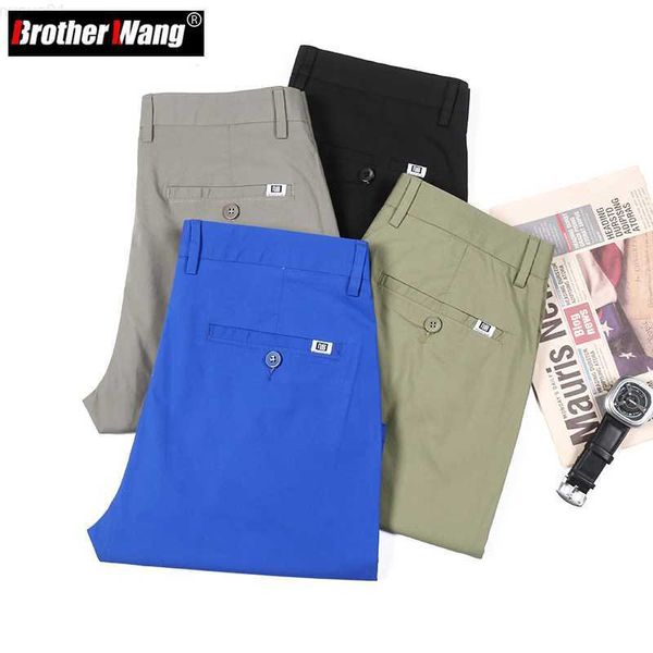 Pantaloncini da uomo 2023 Estate New Water Light Cotton Pantaloncini casual da uomo Stile classico Moda coreana Stretch Slim Pantaloni corti Abbigliamento maschile di marca L230719