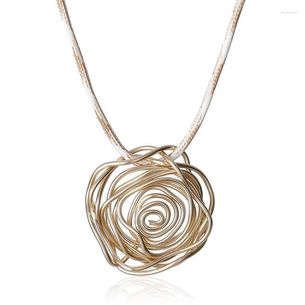 Anhänger Halsketten 2023 Metalldraht Umwickelte Rose Halskette Original Handwerk Blume Choker Nylon Kette Für Frauen Männer