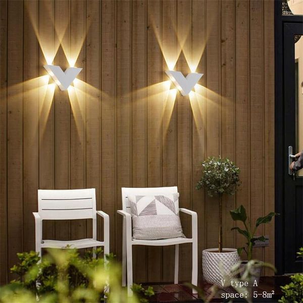 Lampada da parete Modern Art 4W/6W/7W IP65 Luce esterna impermeabile 220V LED Villa Park Courtyard Path Sconce Illuminazione decorativa