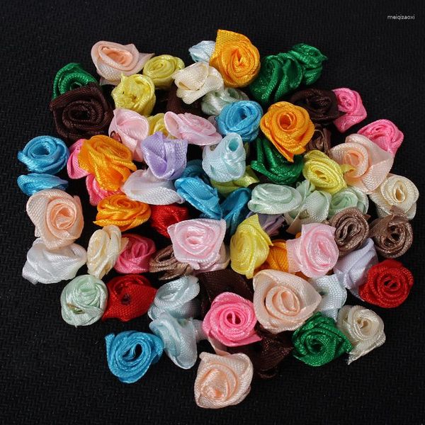 Dekorative Blumen, 100 Stück, zufällige Farbe, Satin-Blumenkopf-Rosette für Mädchen, Boutique, Kleidungsstück, Haarschleife, Kopfbedeckung, DIY-Handwerk, B0106