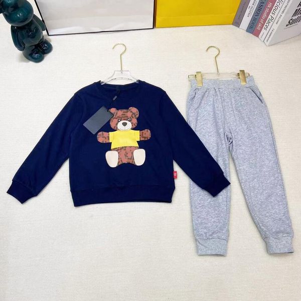 Primavera Autunno Ragazzi Set di abbigliamento di marca Cartone animato Orso Bambini Pullover manica lunga + Pantaloni 2 pezzi Set Bambini Vestito casual Lettere Stampati Abiti per bambini