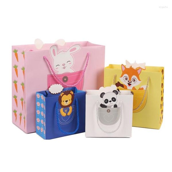 Sacco regalo Ship gratuito da 20 pezzi da cartone animato sacchetto di carta Kraft con manici per festa Candy Child Birthday Gifts Packaging