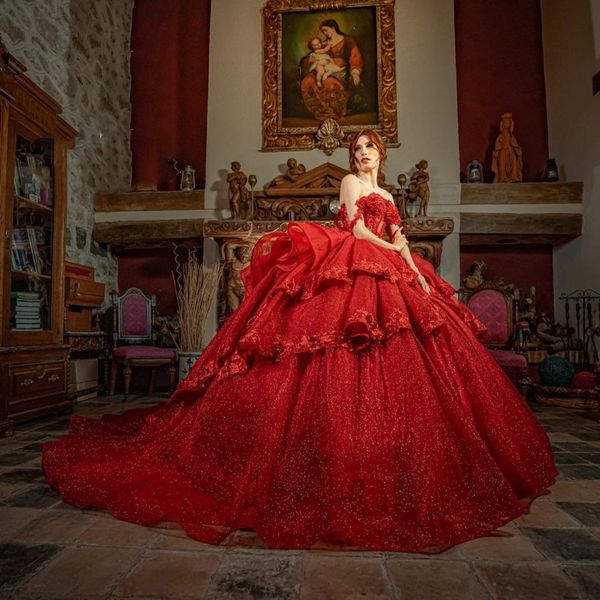 Haute couture bordo parlak quinceanera elbise 2024 prenses doğum günü parti elbisesi aplike dantel hediye