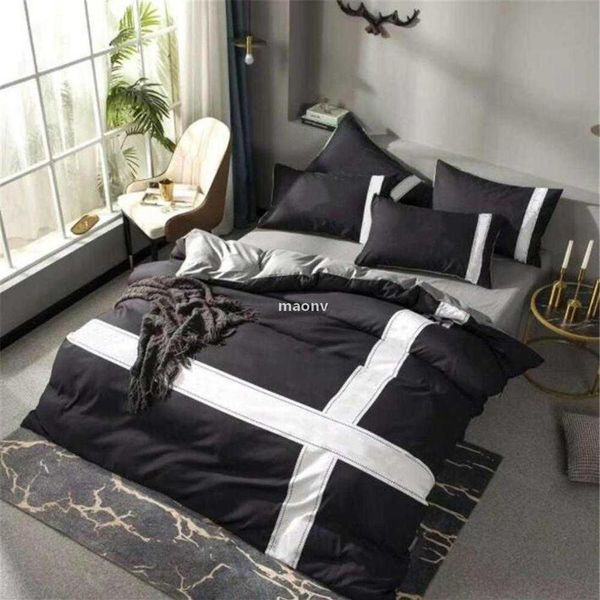 Designer Fashion Bedding Sets Pillow Tabby 2pcs Trapunte setvelvet Copripiumino Lenzuolo Confortevole King Quilt Size2348