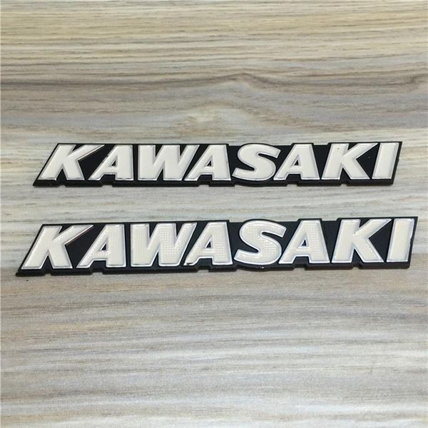 Für modifizierte Kawasaki Kawasaki Retro-Auto Straßenauto stereoskopischer Aluminium-Kraftstofftank harter Standard weißer Schriftzug Boje Aufkleber Metal2740