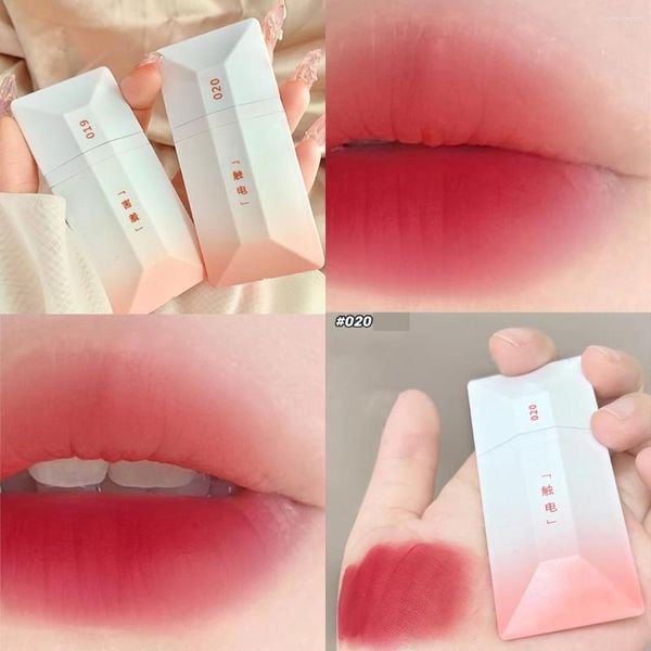 Dudak Gloss Girl's Velvet Mat Ruj Su Geçirmez Su Geçirmez Uzun Kalıcı Düz ​​Kart Lipgloss Yapışmaz Kupa Makyaj Tonu Kalemi Kozmetik