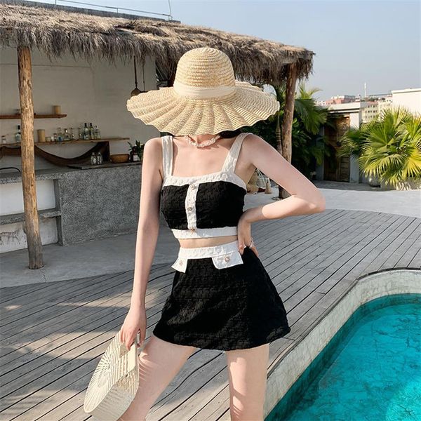 Corea del Sud Ins Gonna elegante Ragazze Split Spring Costume da bagno Sweet Little Fragrance Bikini in bianco e nero Tre pezzi275t