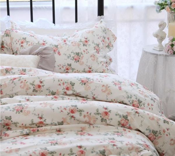 Yatak takımları gül çiçekler baskı seti Mısır pamuklu pastoral fırfır prenses yorgan/nevresim yatak örtüsü yastık kılıfı 160x200 cm