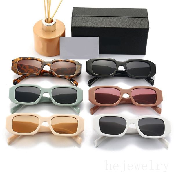 Zarif Tasarımcı Gözlükler Alaşım Mektup Güneş Gözlüğü Kadınlar Gölgeleri Plastik Bacaklar Lentes De Sol Çift Yıldönümü Hediyesi Klasik Kadın Güneş Gözlüğü Geniş Çerçeve PJ022 E23