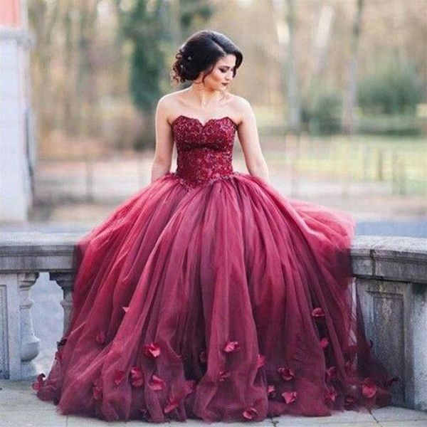 Vestido de Baile Vermelho Escuro Vestidos de Baile Noturno Querida Renda Tule Pétala Enfeitada até o Chão 2019 Doce 16 Vestidos Formais Renda App290R