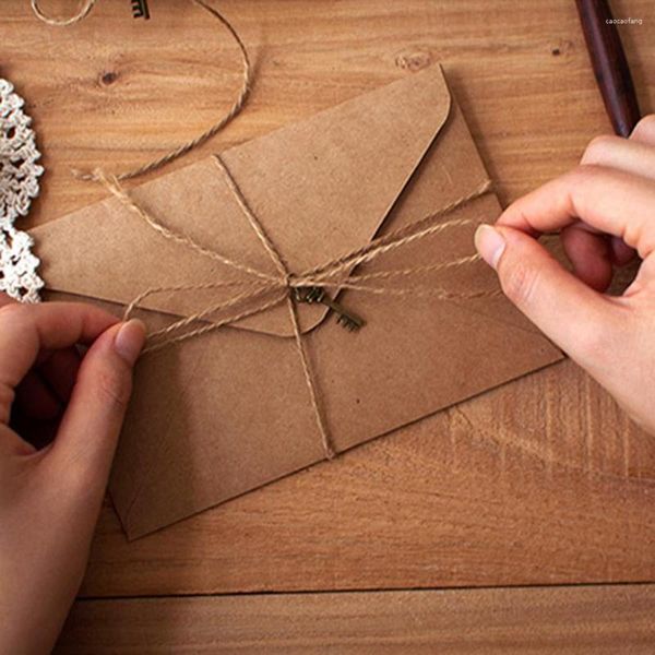 Geschenkpapier 12 teile/satz Vintage Kraft Briefumschlag Set mit Anhänger Seil Zubehör Hochzeitseinladung Fensterumschläge