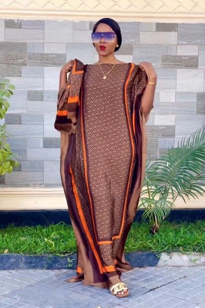 Tute da uomo 2023 Style Fashion Oversize African Women Abbigliamento Dubai Dashiki Abaya Free Size Print Design con sciarpa Abito lungo allentato 230719