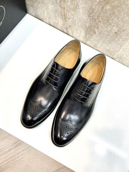 5A SCATOLA originale Scarpe eleganti da uomo di lusso allacciate scarpe in vera pelle Scarpe alla moda stile britannico Stivali maschili per il tempo libero Scarpe da uomo di design ufficiale