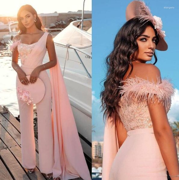 Vestidos de festa macacão árabe vestido de noite rosa 2023 com pena elegante um ombro calça de cetim wrap terno baile de formatura chique noivado