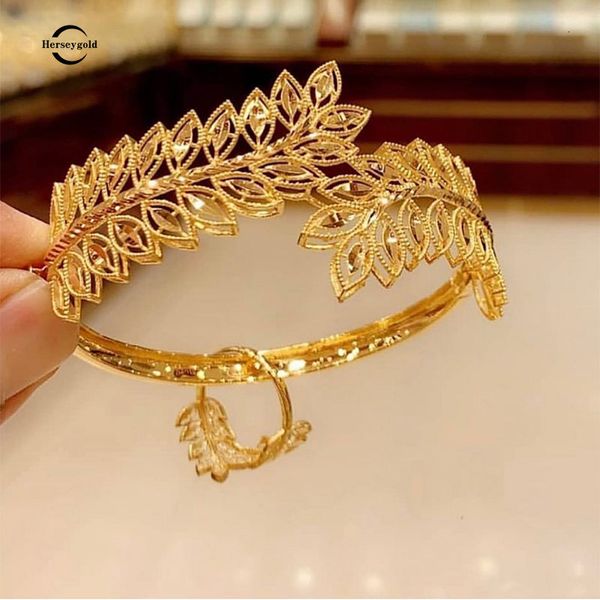 Bracciale rigido in oro placcato in rame con anello in oro, moda saudita, design a foglia da sposa, polsino arabo, gioielli di lusso 230719