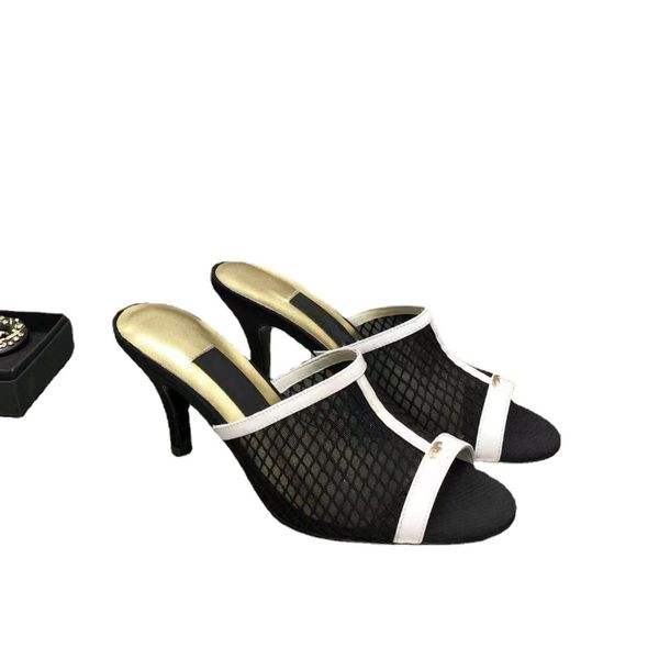 Sandali di lusso da donna Punta tonda Pantofole alla moda con tacco alto e superficie in rete nera