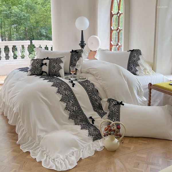 Bettwäsche-Sets Weiß Französisch Vintage Prinzessin Stil Set Schwarz Spitze Patchwork Stickerei Rüschen Bettbezug Bettlaken Kissenbezüge