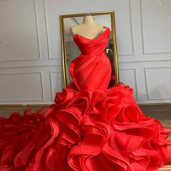 2022 Real Image Preto Vermelho Vestidos De Noiva Sereia Gótico Espartilho De Renda Nas Costas Babados Em Cascata Trem Organza Princesa Vestidos De Noiva232s