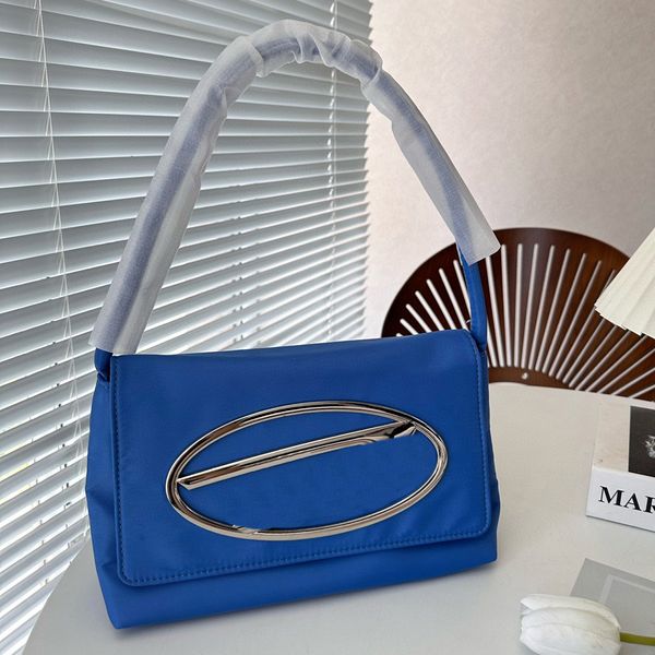 Borsa a tracolla di marca italiana di lusso Borsa a tracolla da donna in vera pelle da uomo Borsa a tracolla tote oil Lady Portafoglio argento City clutch Borse con patta 555 231204