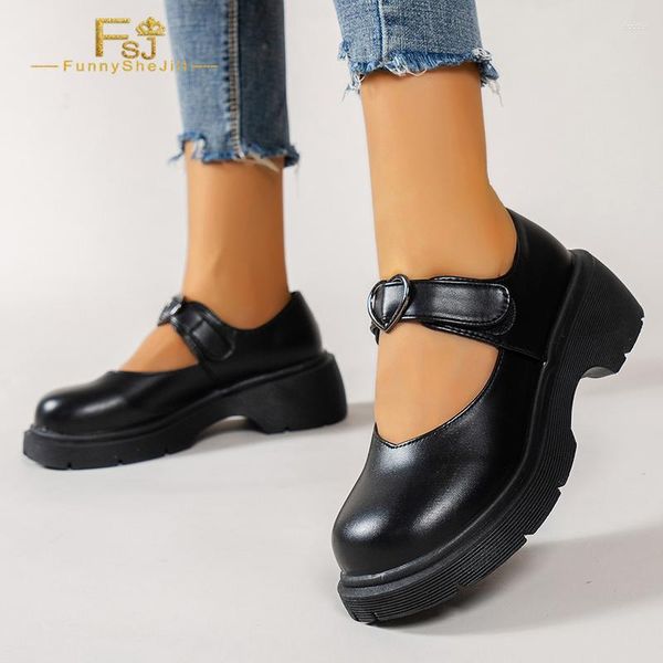 Отсуть туфли черная круглая нога Mary Jane Heart Buckle Design Block Heel Heels Женский большой размер 15 16