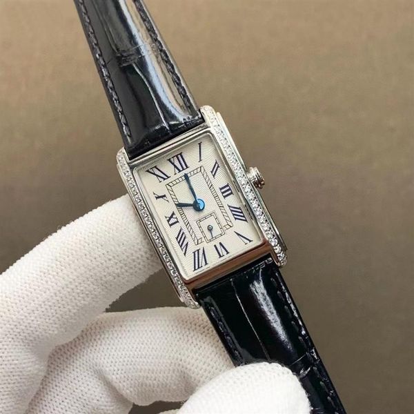 Relógio feminino de quartzo Os detalhes delicados como o mostrador prateado madrepérola com 13 diamantes e ponteiros de aço azulado mostram eleg253o