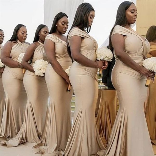 Afrika-Stil Brautjungfernkleider 2021 Neue arabische Halter Sexy Misorder Modest Junior Trauzeugin Kleid Meerjungfrau Hochzeit Party Dress268B