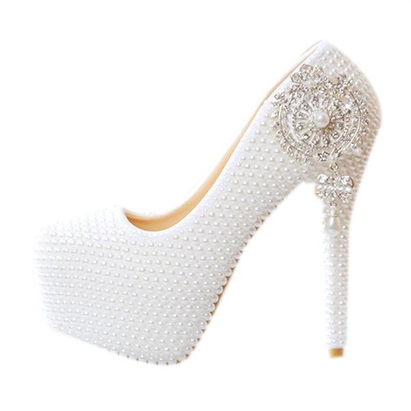 2022 Scarpe da sposa con perle bianche Gattino spesso Scarpe con tacco alto Décolleté in pizzo bianco Princess Party Birthday Heels272Z