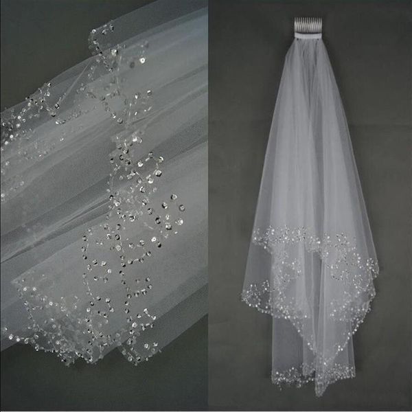 Véus de casamento de luxo Véu de noiva de casamento curto 2 camadas Feito à mão com contas de cristal borda crescente Acessórios de noiva Véu branco marfim i214O