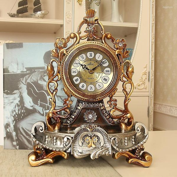 Relógios de mesa Relógio europeu de luxo Decoração de casa Resin Desk Quarto Office Desktop Royalty Watch WF