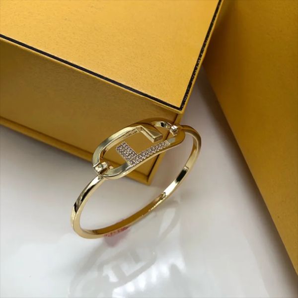 Дизайнерский женский золотой браслет, роскошный браслет с буквами и бриллиантами, мужские браслеты из нержавеющей стали, вечерние ретро-ювелирные изделия, браслет-шарм 23072114BF